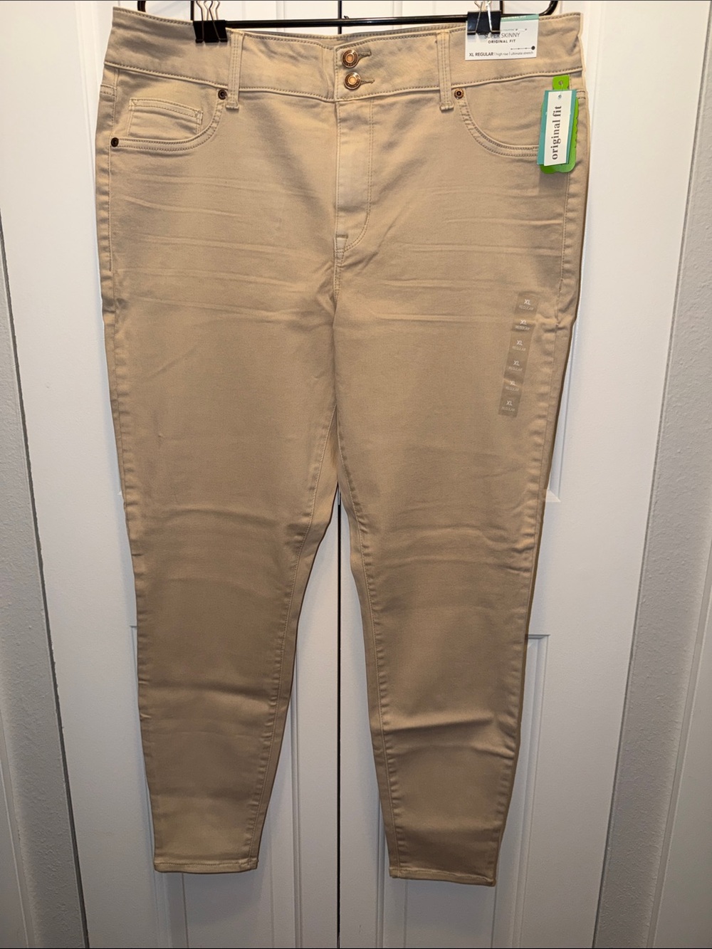 Maurices Super Skinny Pants in Light Khaki